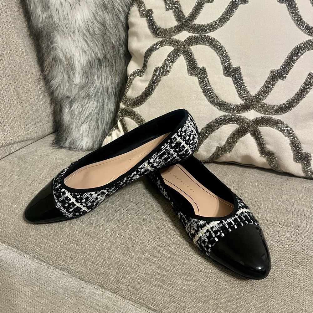 NWT - ZARA Tweed Black and White Flats, Size 36